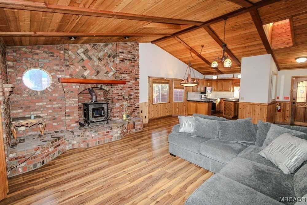 401 E Lane - Photo 7 of 39