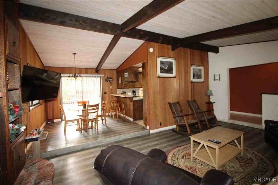 284 Santa Clara Boulevard - Photo 5 of 30