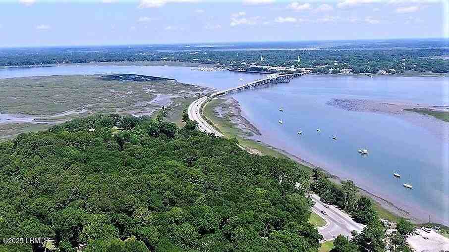 15 Meridian Road - Photo 2 of 47