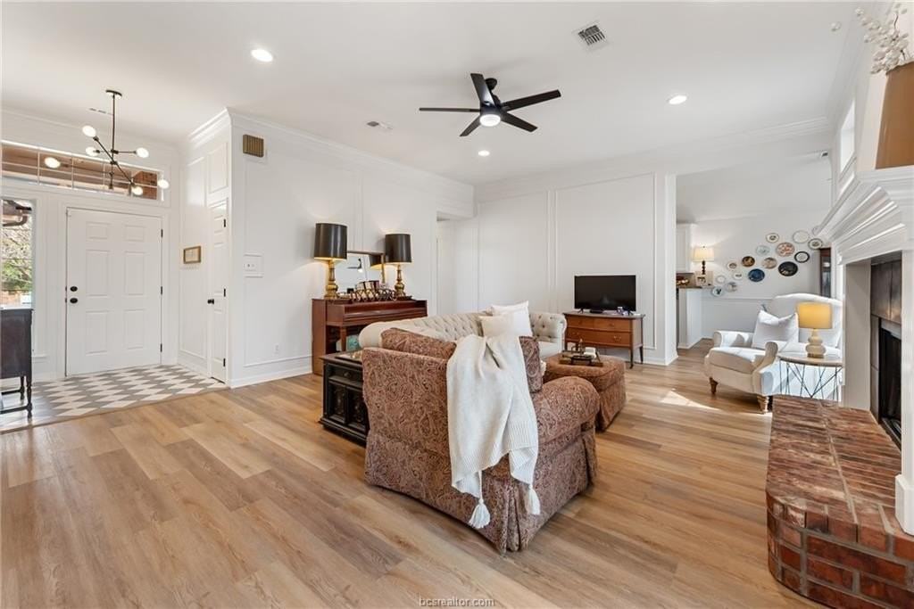 2312 Pioneer Trail South - Photo 6 of 28