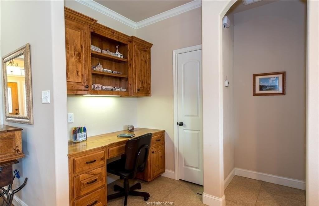 230 Passendale Lane - Photo 6 of 9