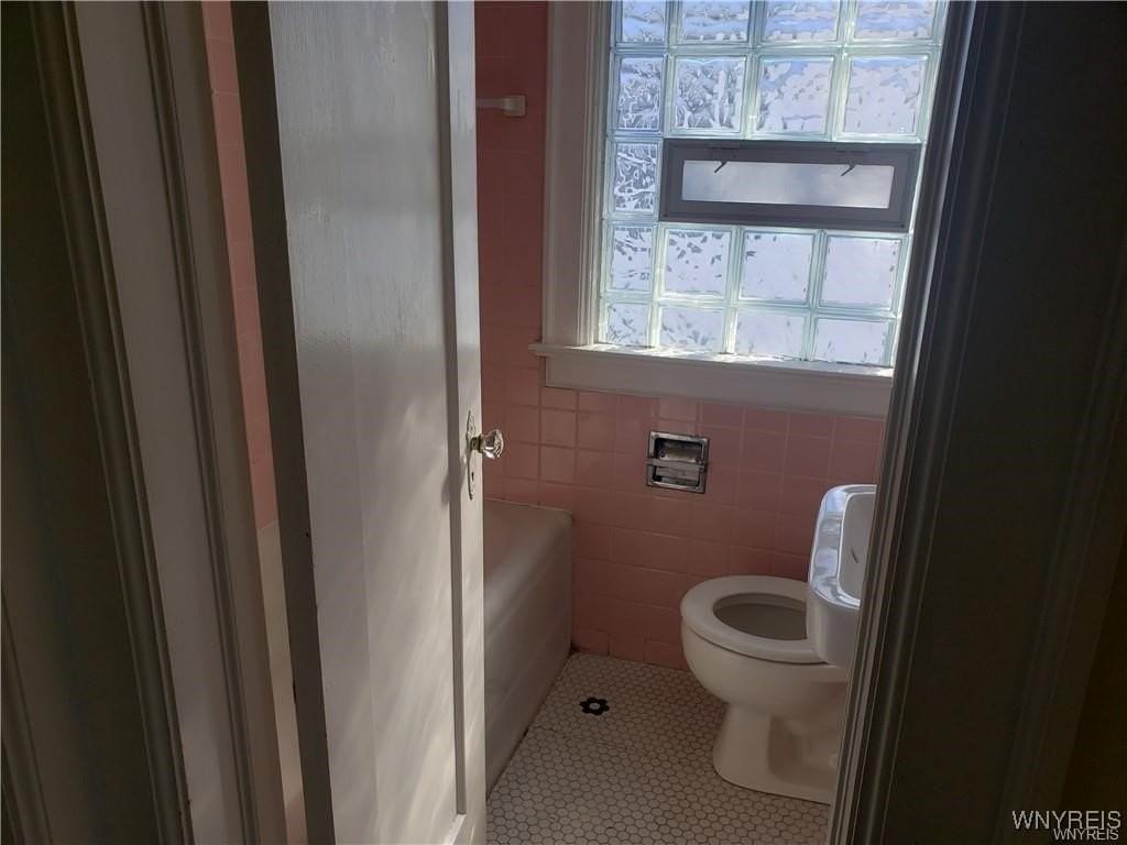 7 Beverly Avenue - Photo 7 of 14