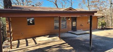 featured image of 16 Arapaho Road