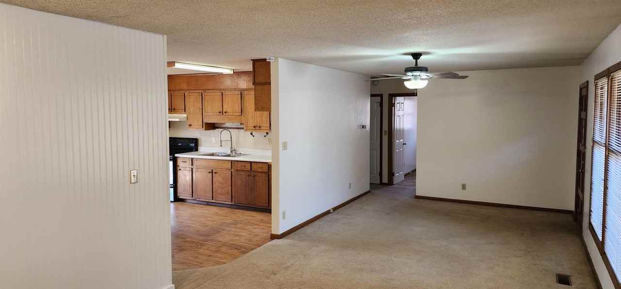 16 Arapaho Road - Photo 3 of 12