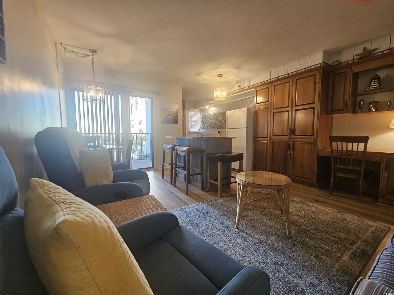 1910 South Ocean Boulevard - Photo 5 of 12