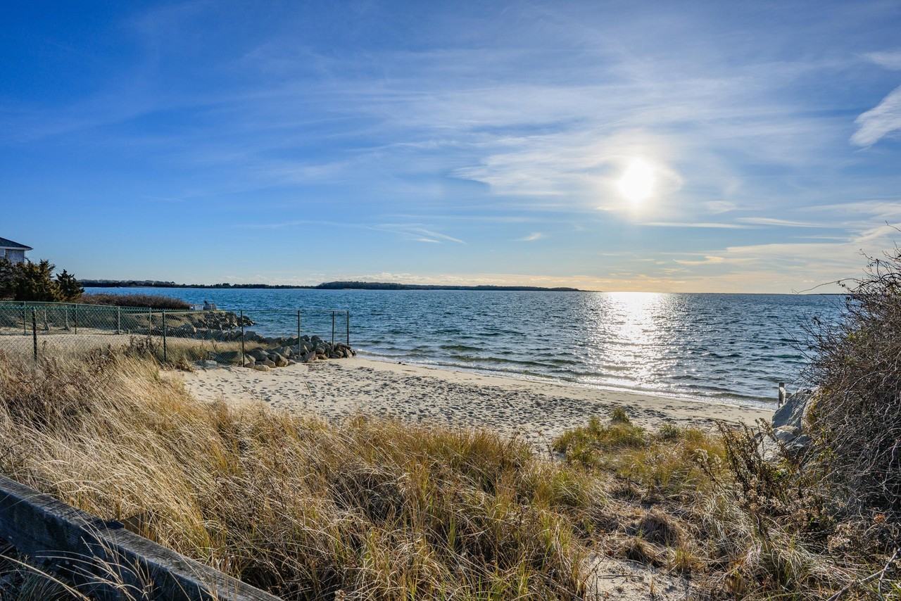 7 Columbus Ave - Photo 2 of 27