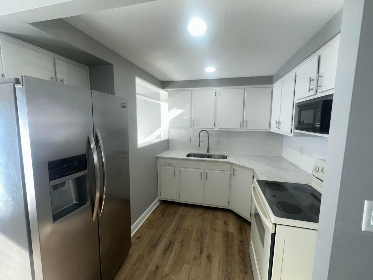 3535 Paris Boulevard - Photo 4 of 21