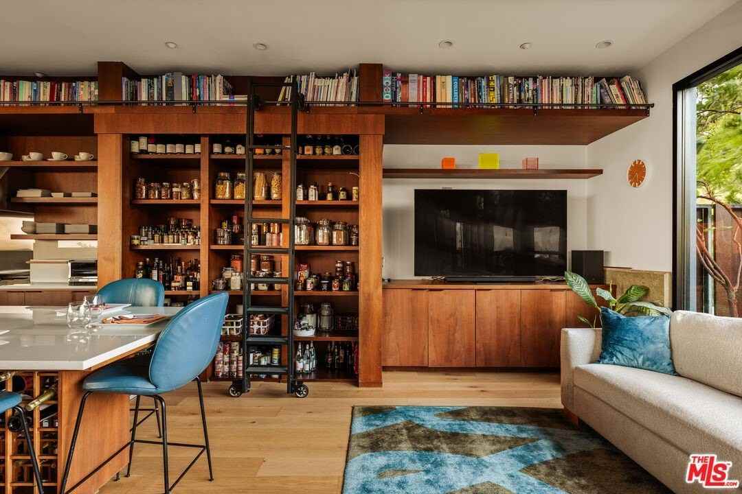 1406 North Kenter Avenue - Photo 6 of 28