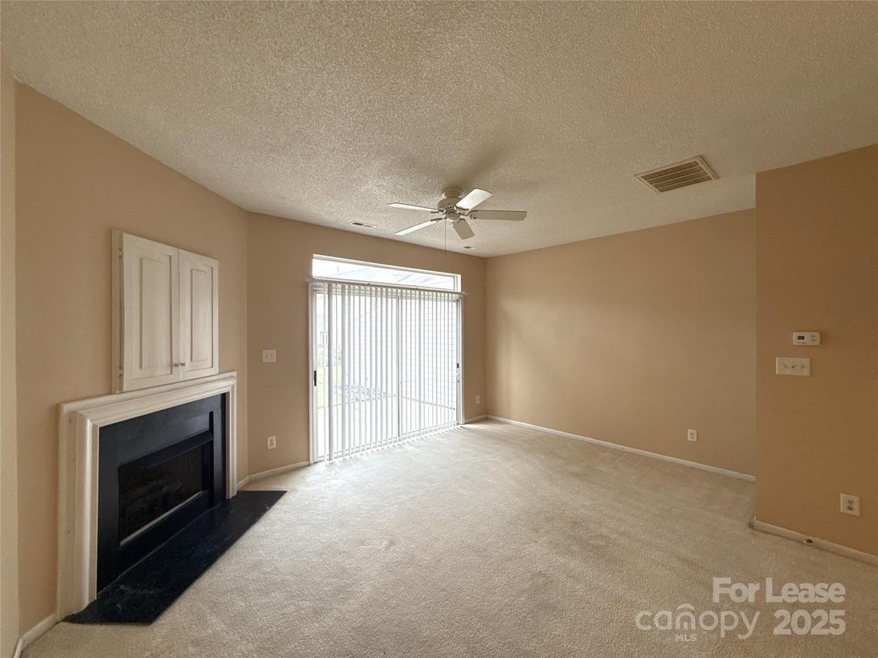 1515 Sylvia Ct - Photo 6 of 17