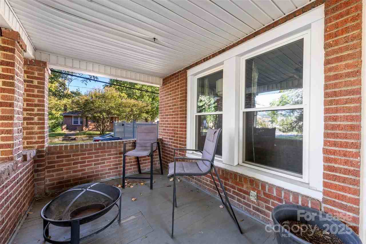 604 Pearl Avenue - Photo 2 of 29