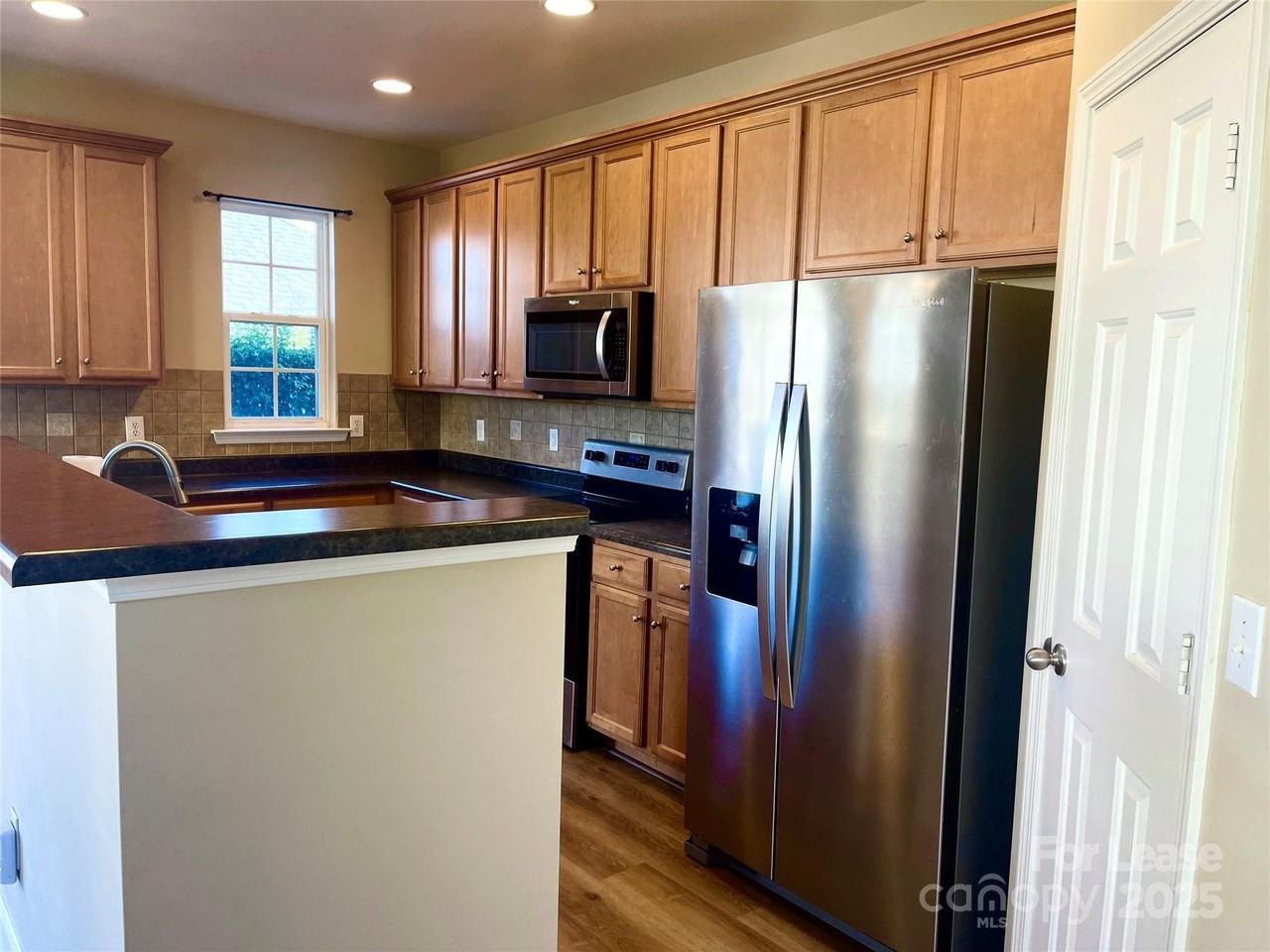 233 East Waterlynn Road - Photo 3 of 13