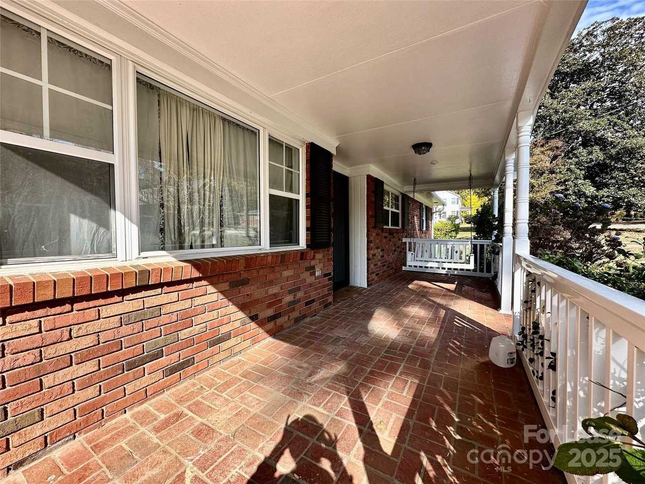 2063 Eaton Road - Photo 3 of 34