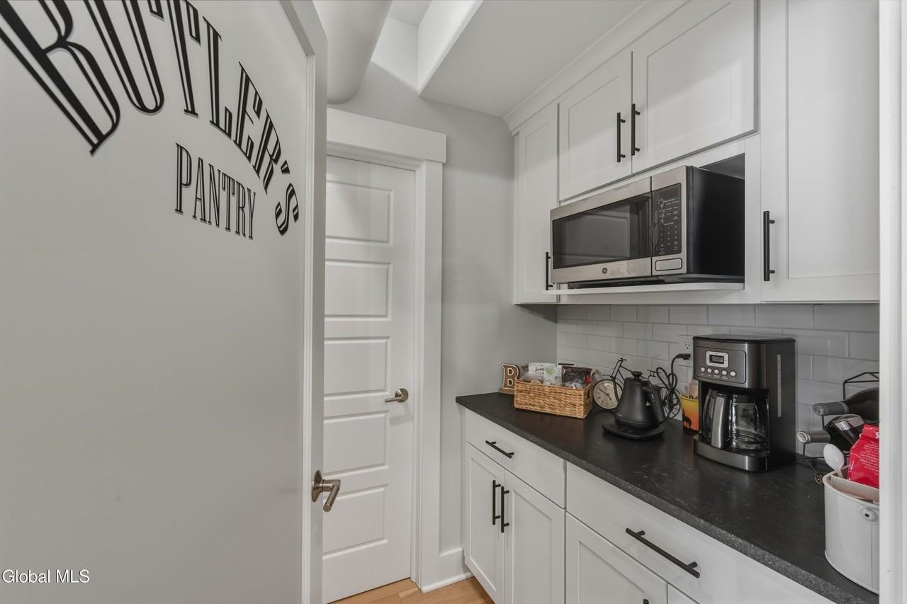 116 West Avenue #305 - Photo 6 of 22