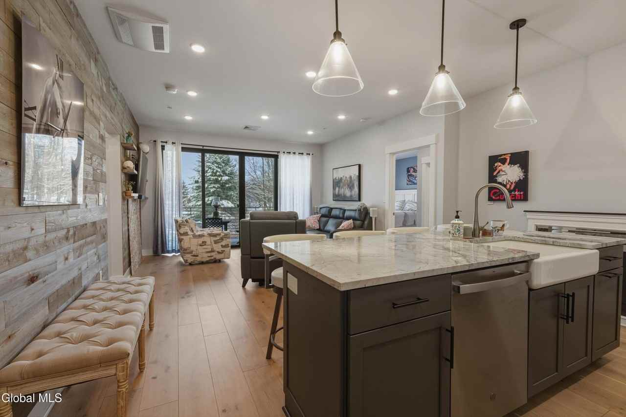 116 West Avenue #305 - Photo 7 of 22