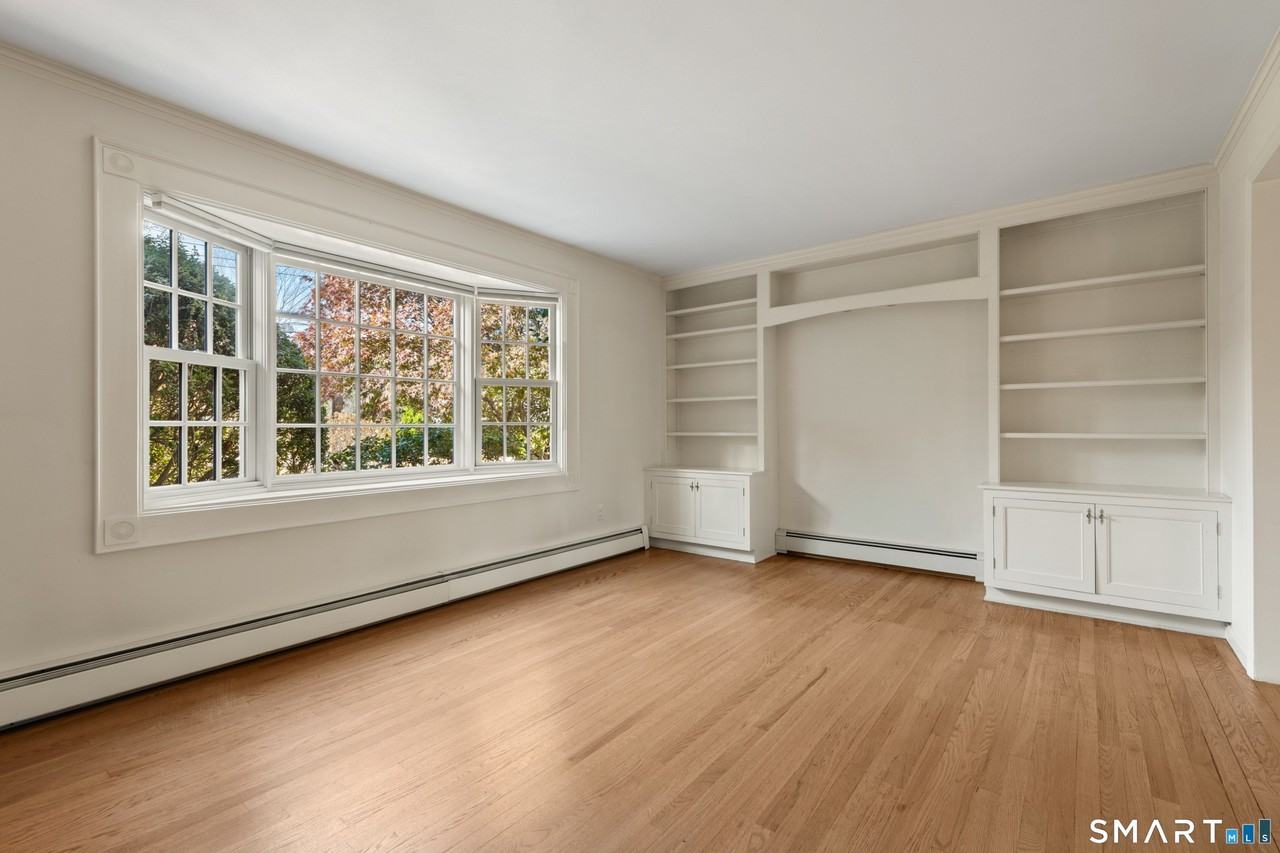 56 Drake Lane - Photo 7 of 35