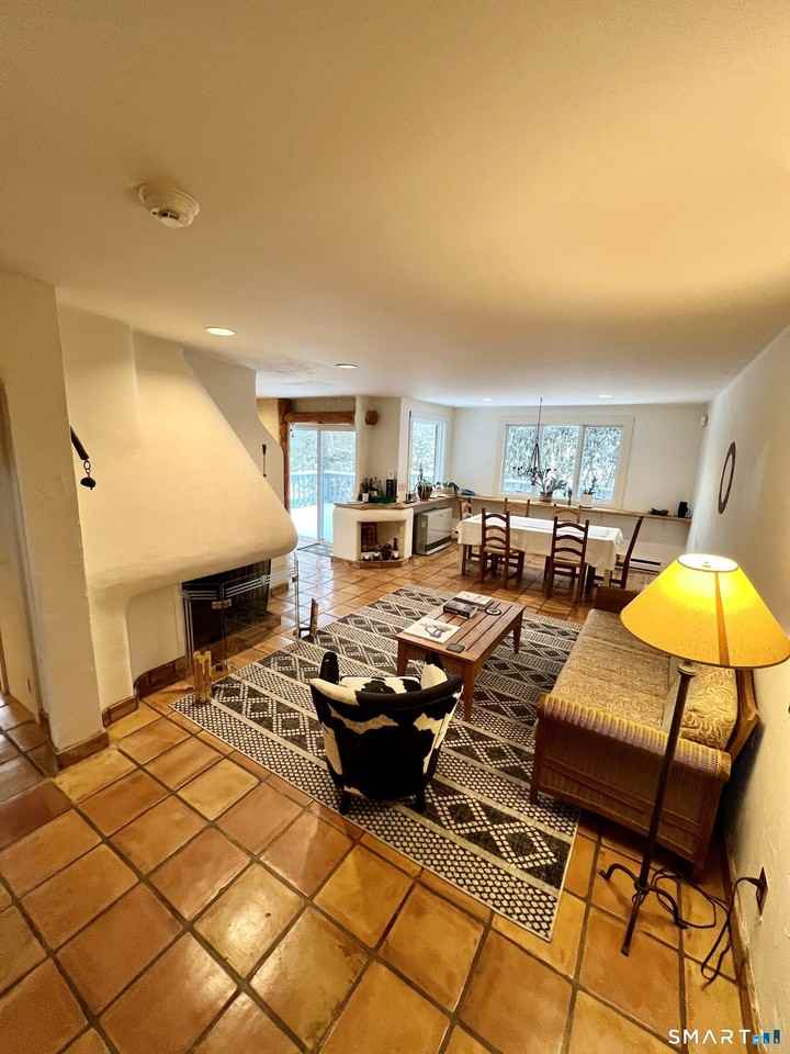 290 Cliffside Drive - Photo 4 of 40