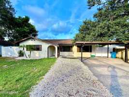 featured image of 929 Derbyshire Road