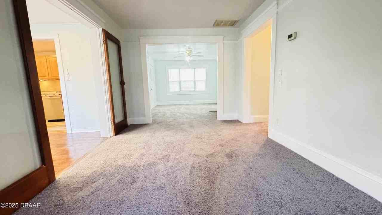 215 Glenview Boulevard #1 - Photo 5 of 17