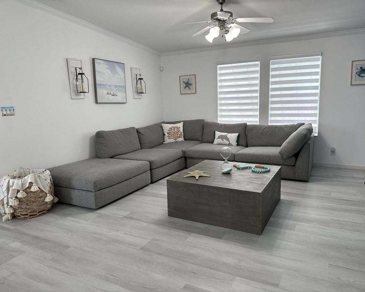 240 Taylor Drive - Photo 4 of 25