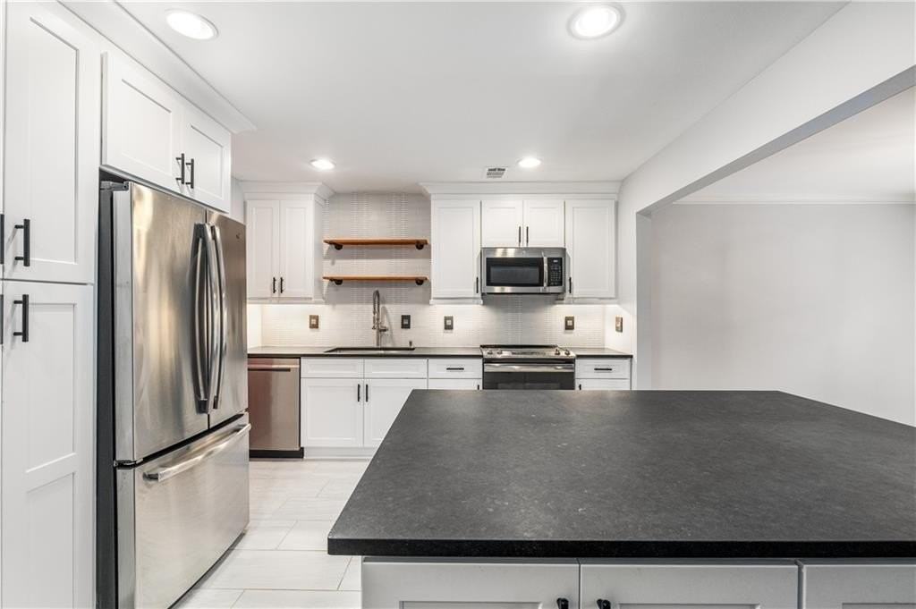 2751 Farmstead Road - Photo 5 of 21