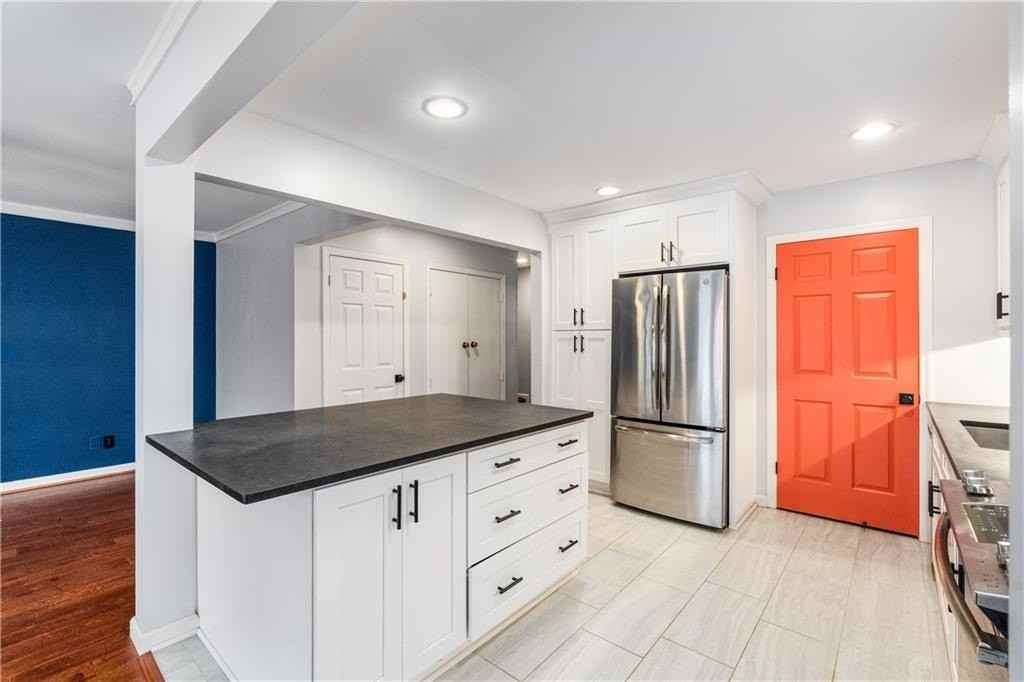 2751 Farmstead Road - Photo 6 of 21