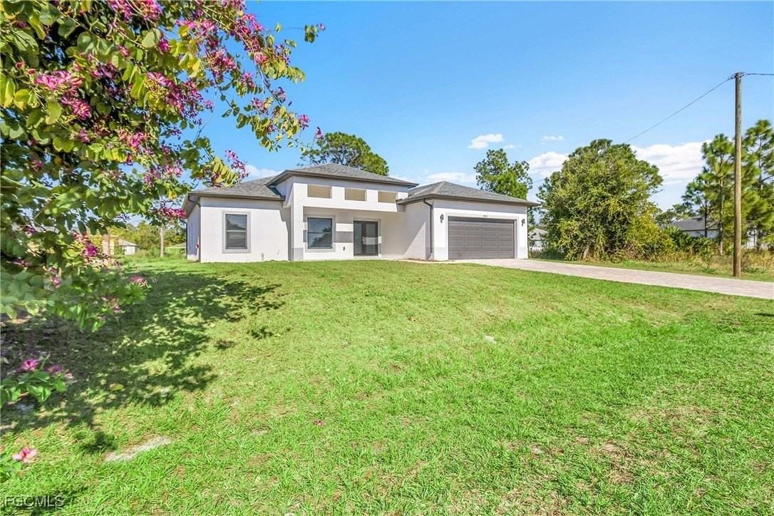 2810 44th St Sw - Photo 2 of 31