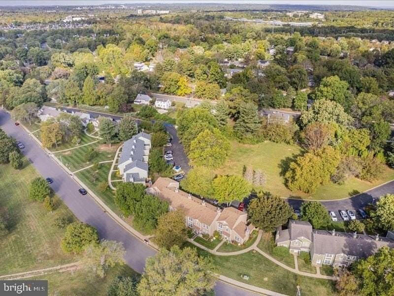 18 Pond View Dr - Photo 2 of 37