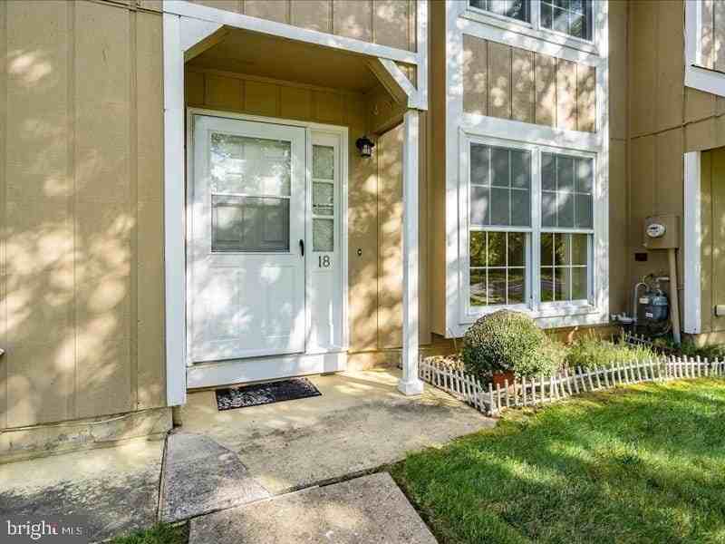 18 Pond View Dr - Photo 7 of 37