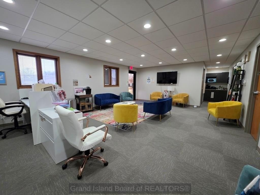 659 Orleans Drive - Photo 3 of 10