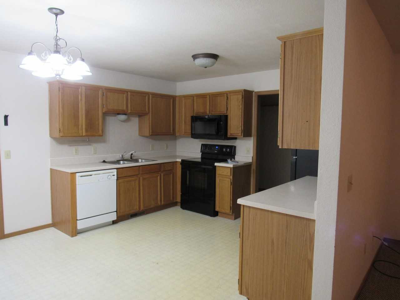 469 Haymes Court - Photo 3 of 14