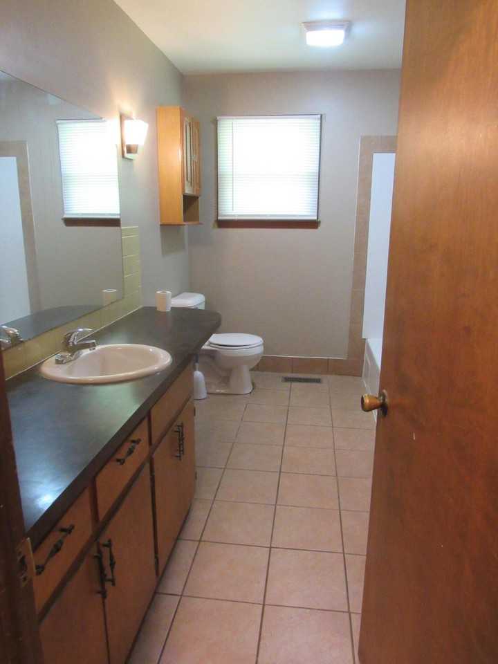 529 South Olive Street - Photo 7 of 17