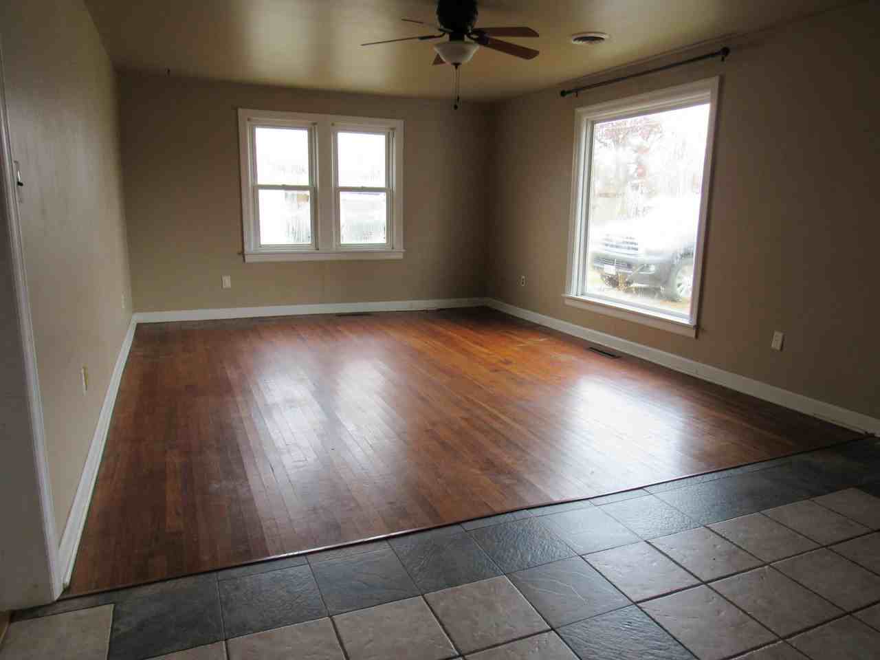 636 West Washington Street - Photo 3 of 18