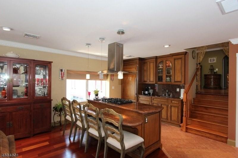 527 Franklin Avenue #1 - Photo 3 of 7