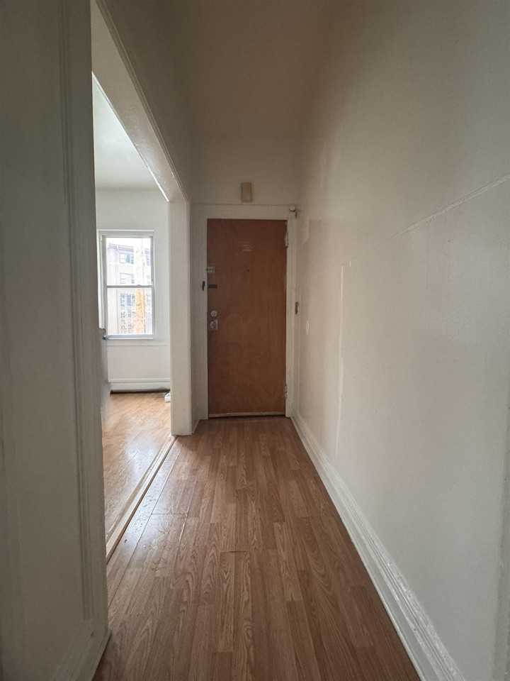 318 Randolph Avenue #1 - Photo 4 of 15