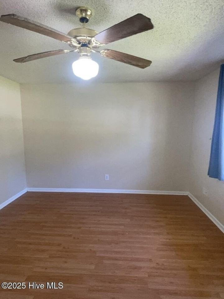 628 Hampton - Photo 2 of 11