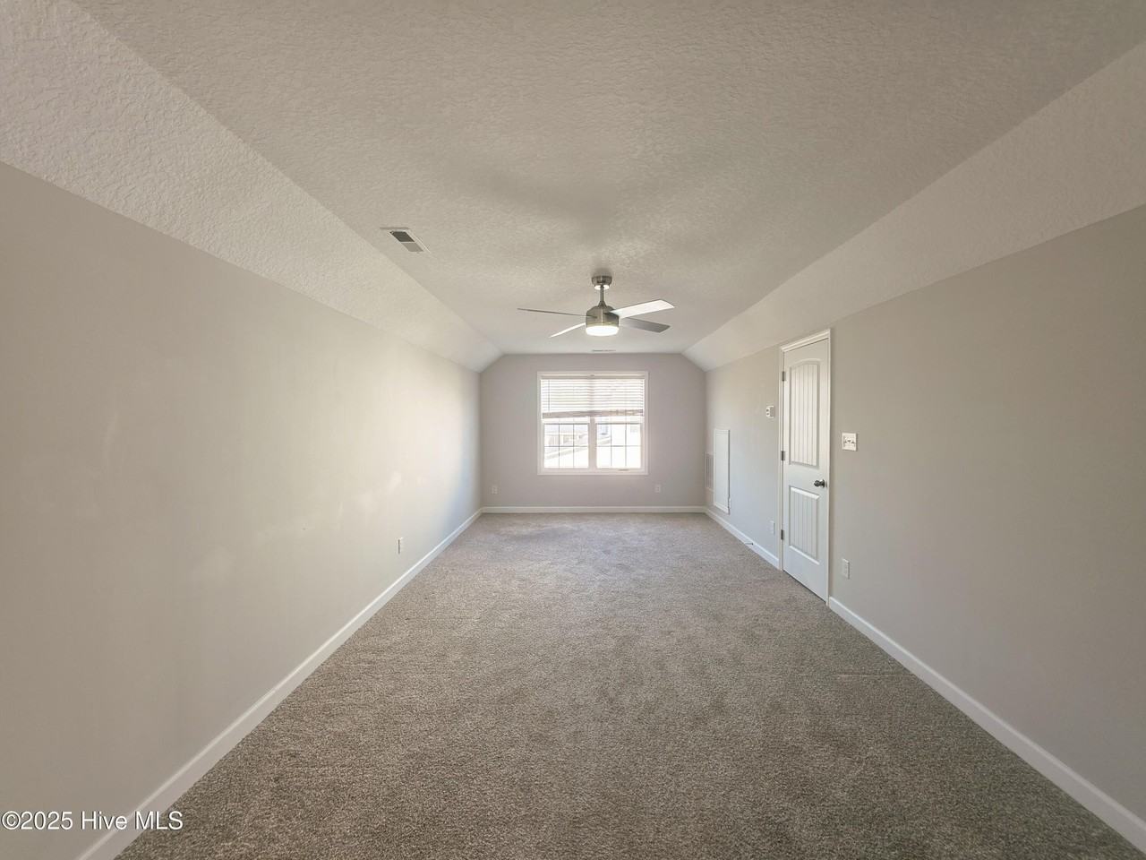 1106 Carteret Manor Dr - Photo 5 of 35