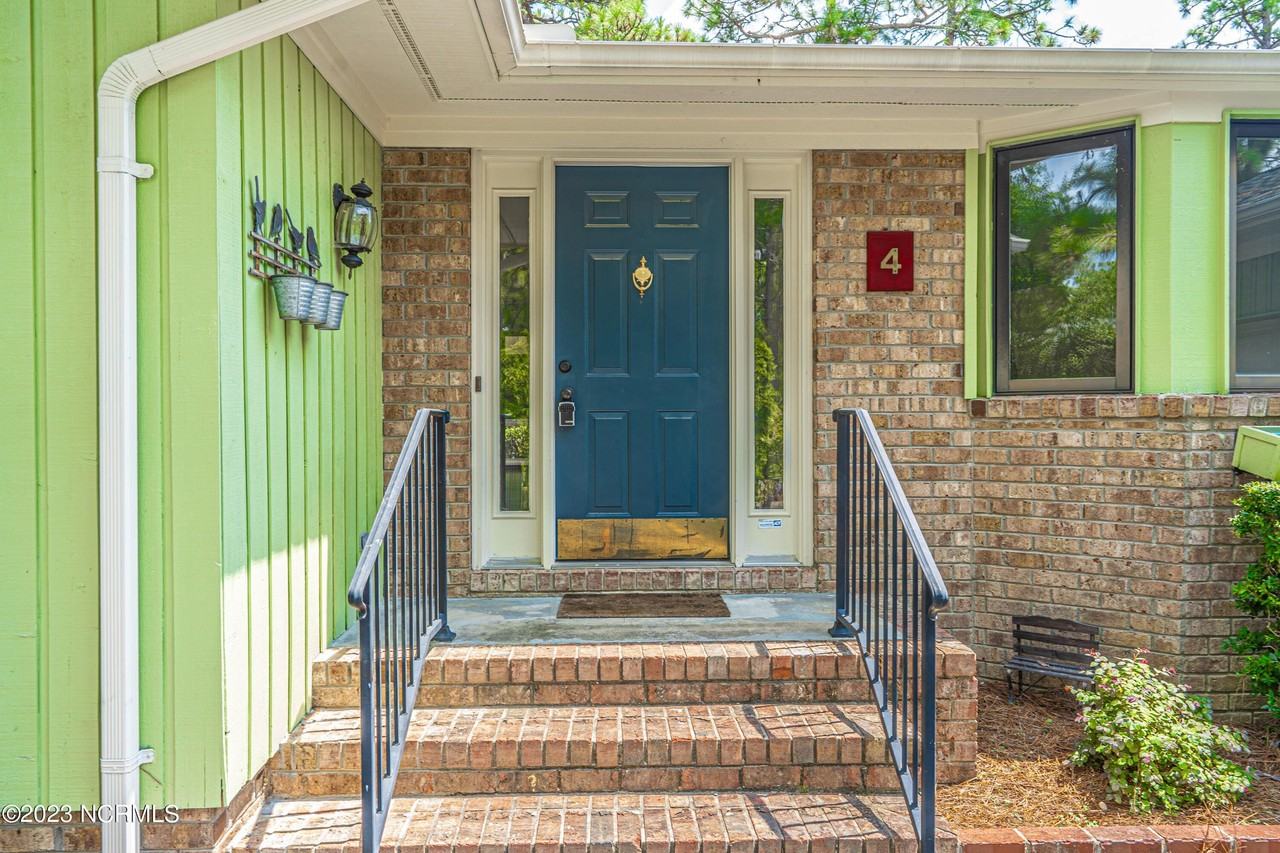 4 Harness Place - Photo 2 of 21