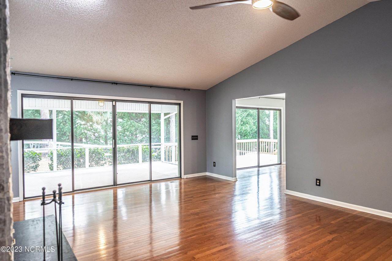 4 Harness Place - Photo 4 of 21