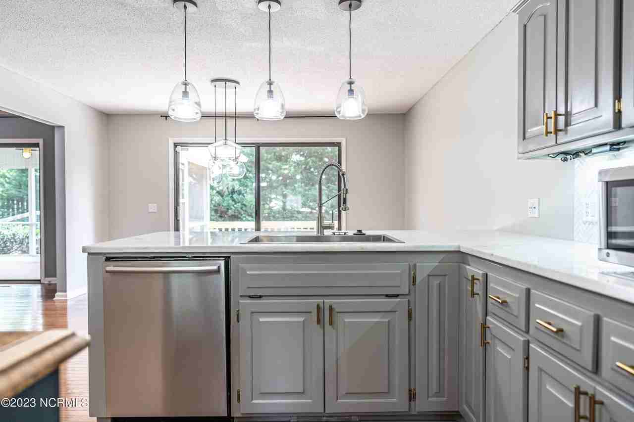 4 Harness Place - Photo 6 of 21