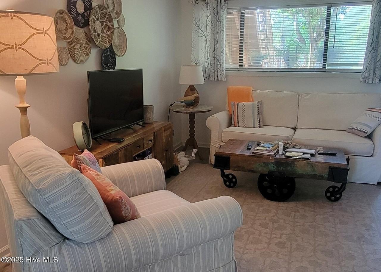 4169 Spirea Drive - Photo 4 of 14