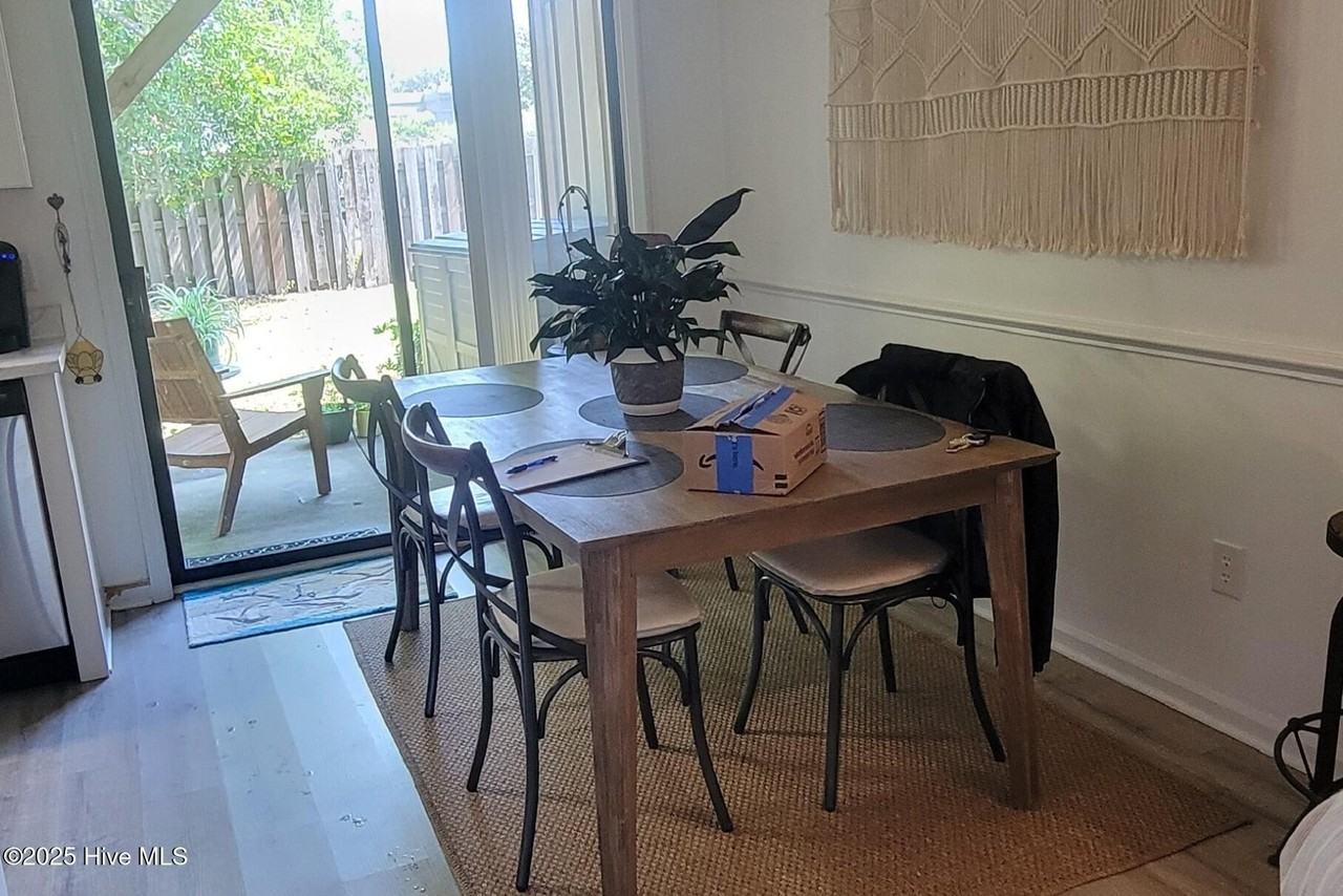 4169 Spirea Drive - Photo 5 of 14