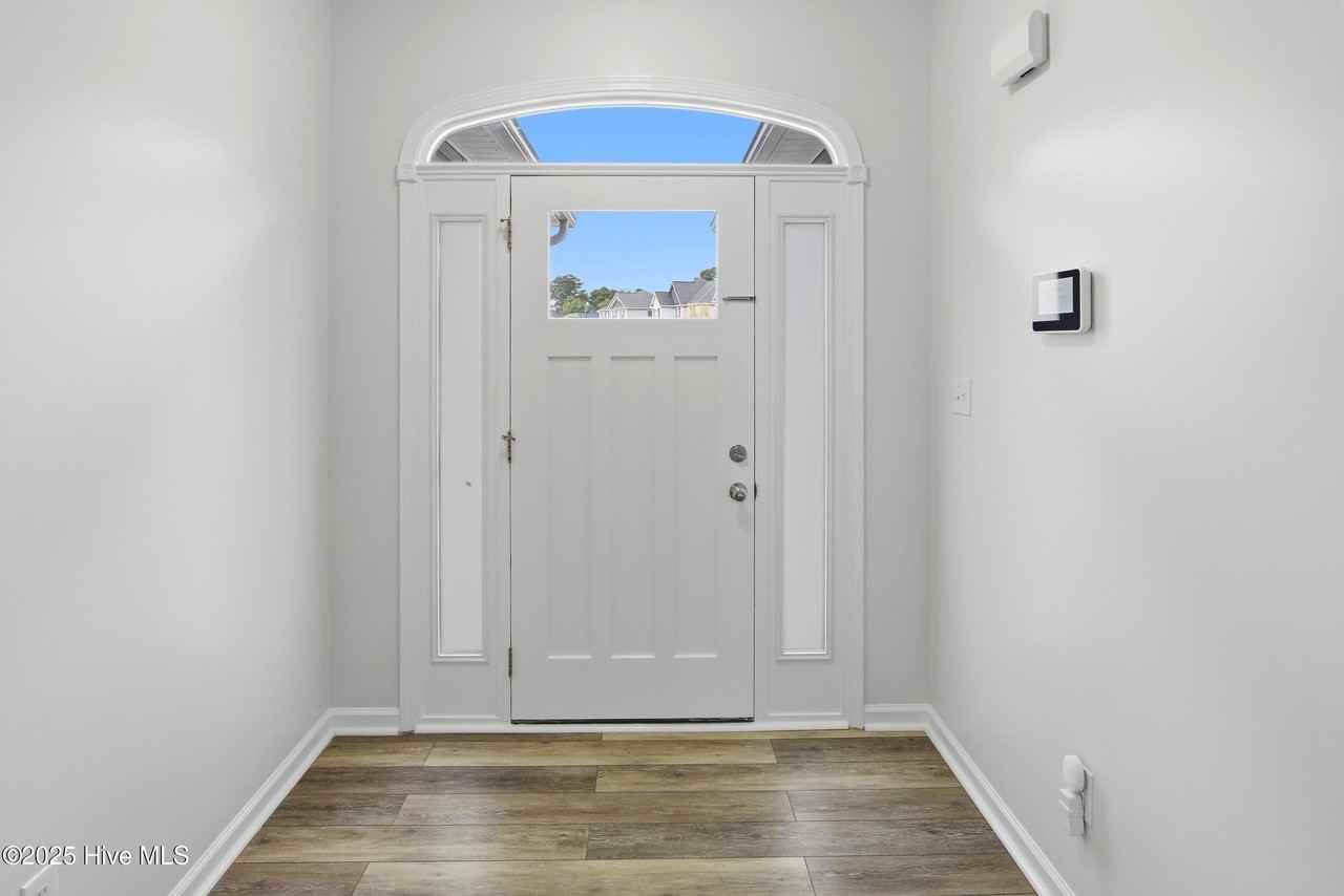 124 Regatta Way - Photo 7 of 50