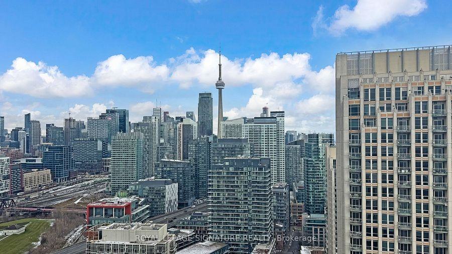 215 Fort York Boulevard #3403 - Photo 5 of 49