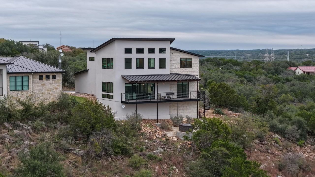 209 Dalton Circle - Photo 3 of 30