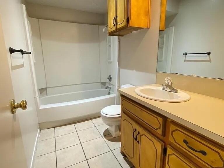 6610 Hope Avenue - Photo 7 of 13