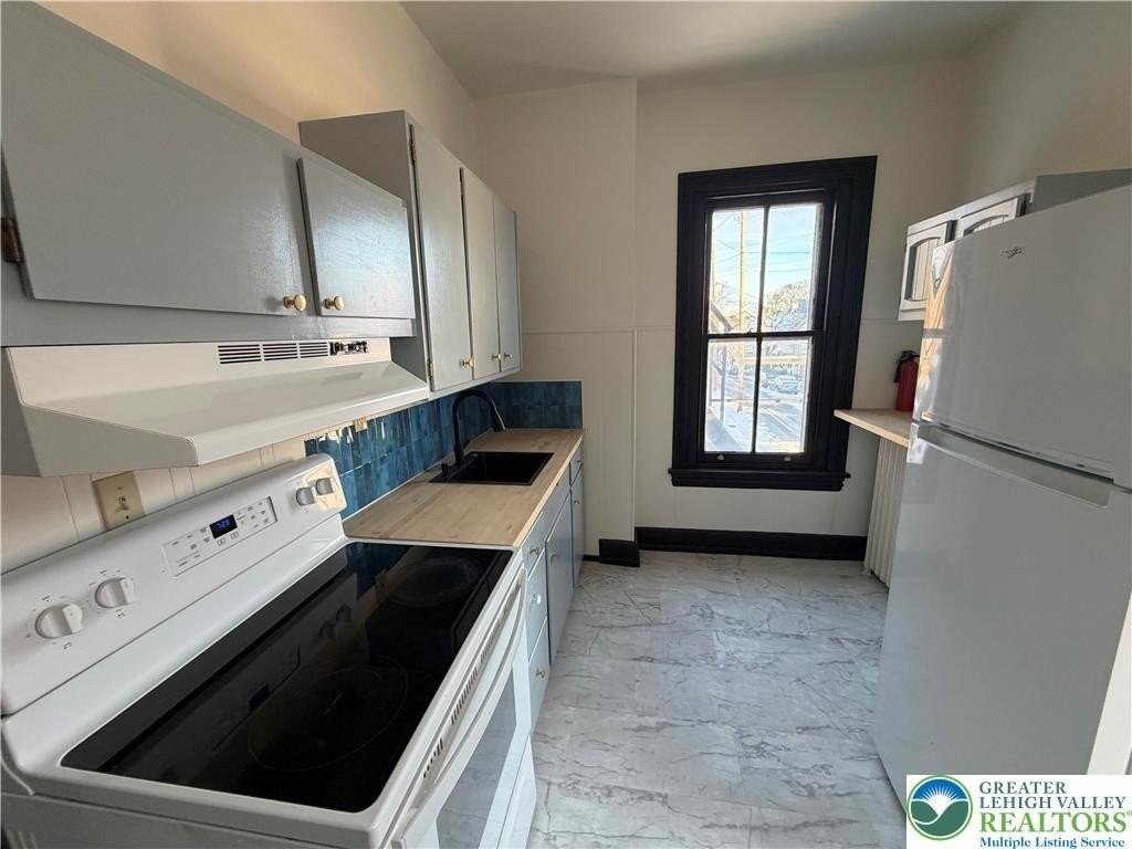 146 W Broad St - Photo 3 of 14