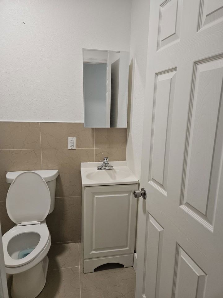 1655 N Bluebird Ln - Photo 3 of 6