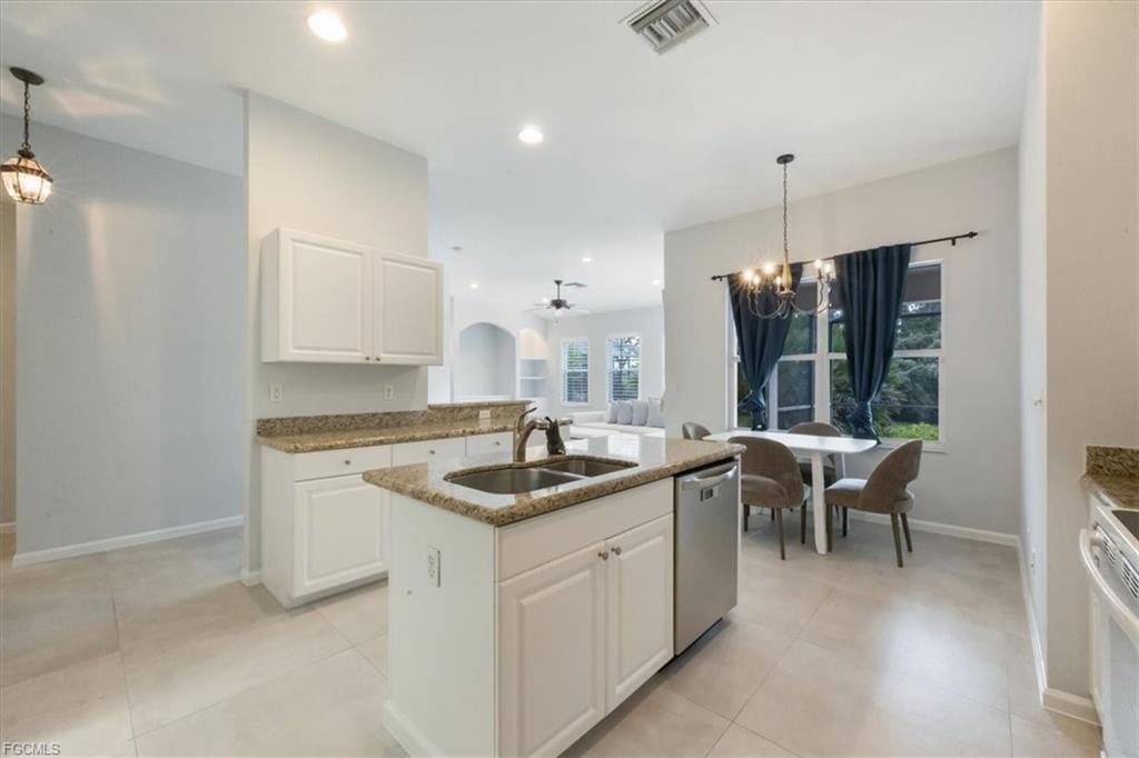 6429 Autumn Woods Blvd - Photo 6 of 8