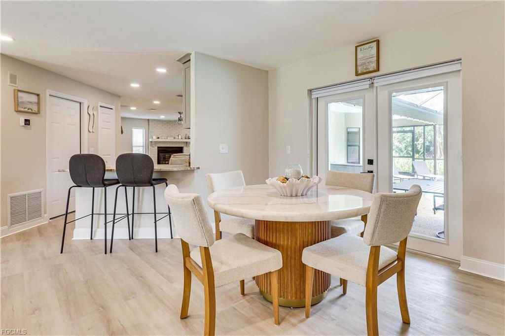 6030 Perthshire Ln - Photo 4 of 8