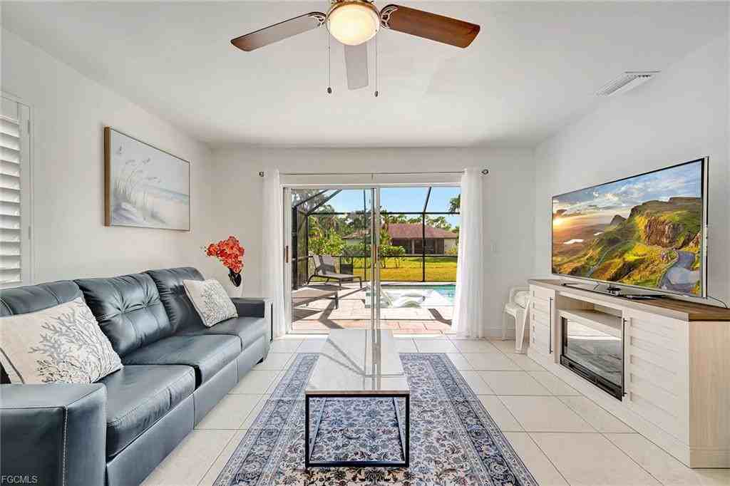 3687 Maran Ln - Photo 2 of 8